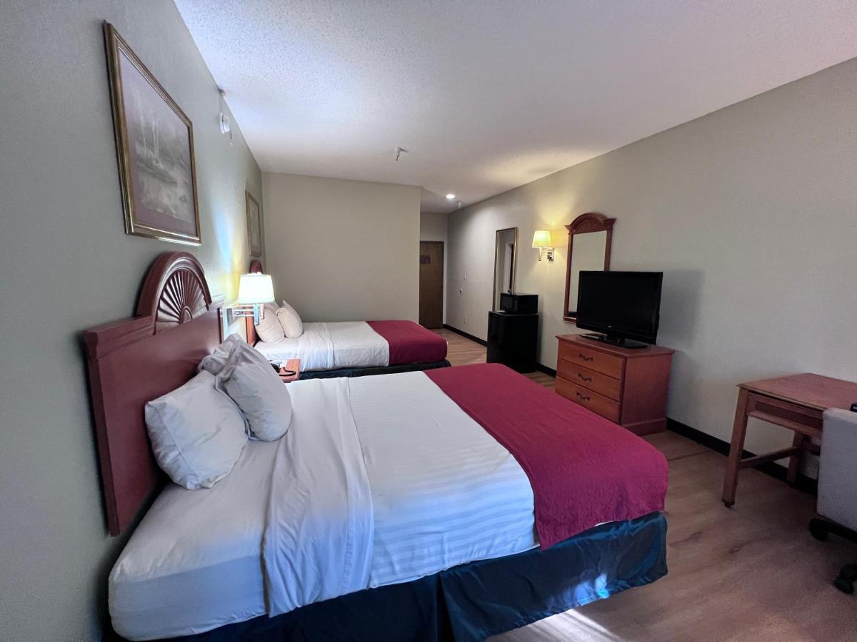 Americas Best Value Inn Wiggins Экстерьер фото